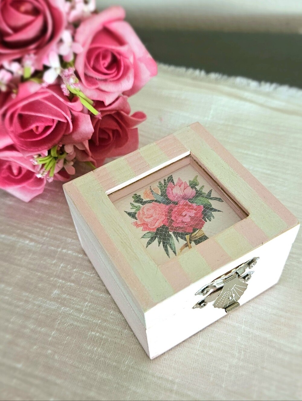 Pink Floral Jewelry Box
